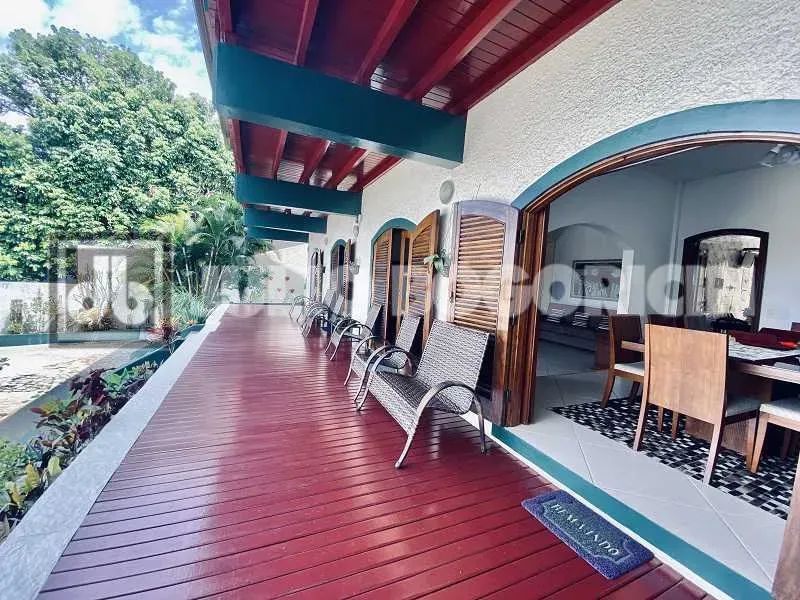 Barra da Tijuca- Casa-493m²- 4 quartos-2 suites-4 varandas-6vgs-piscina - Foto 8