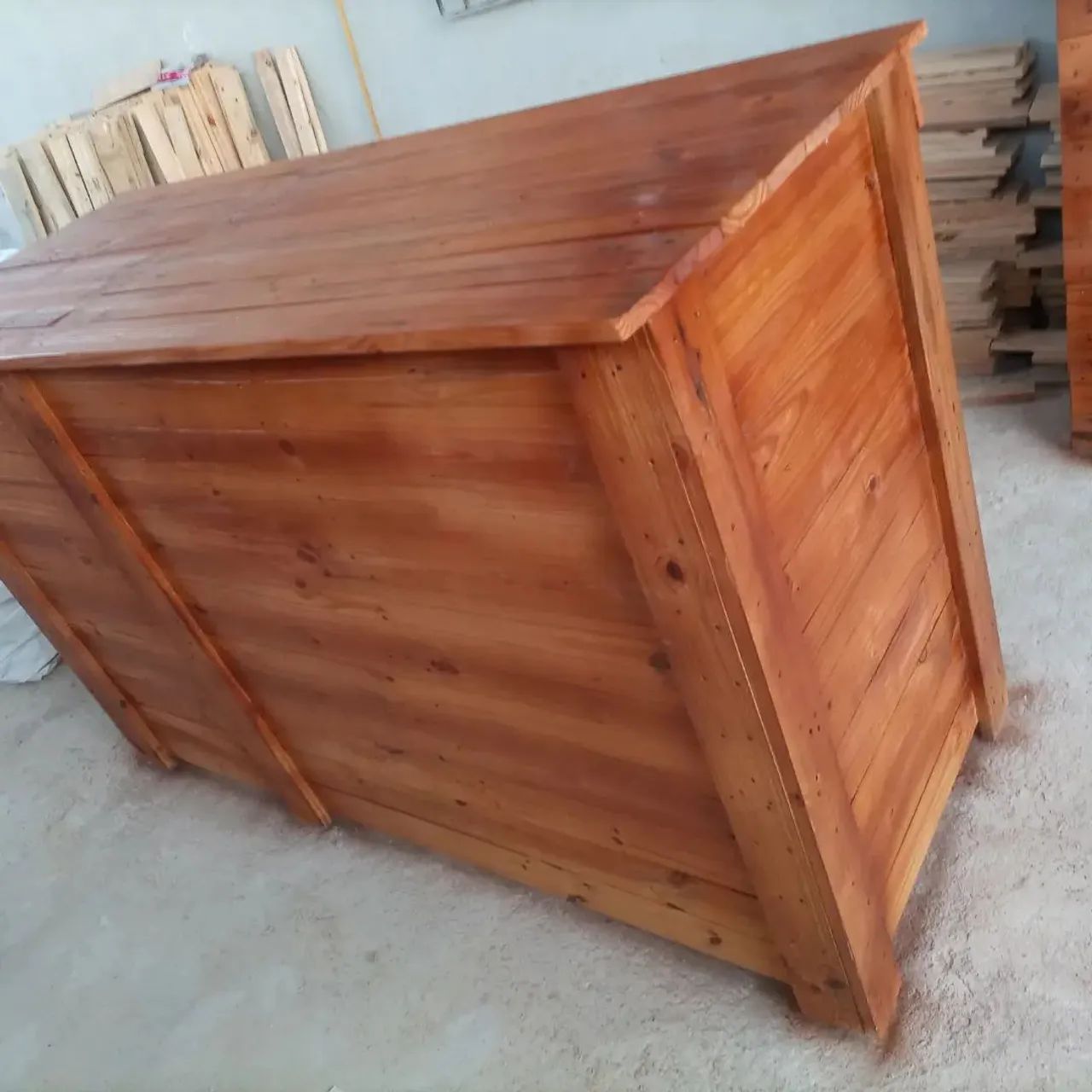 Balcão de madeira rústico para organizar sua casa!