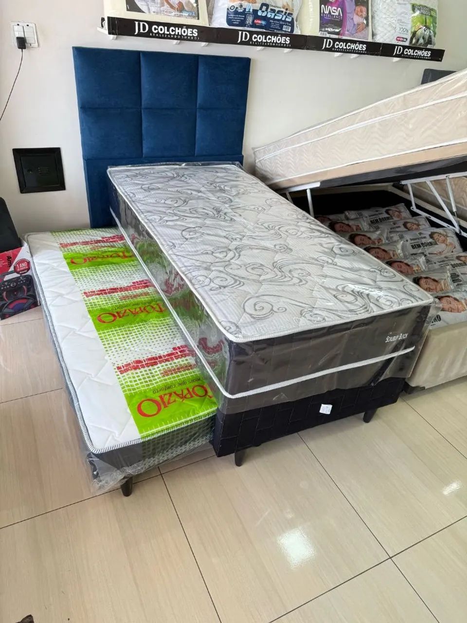 Box solteiro com auxiliar Valor 1199,00 avista 