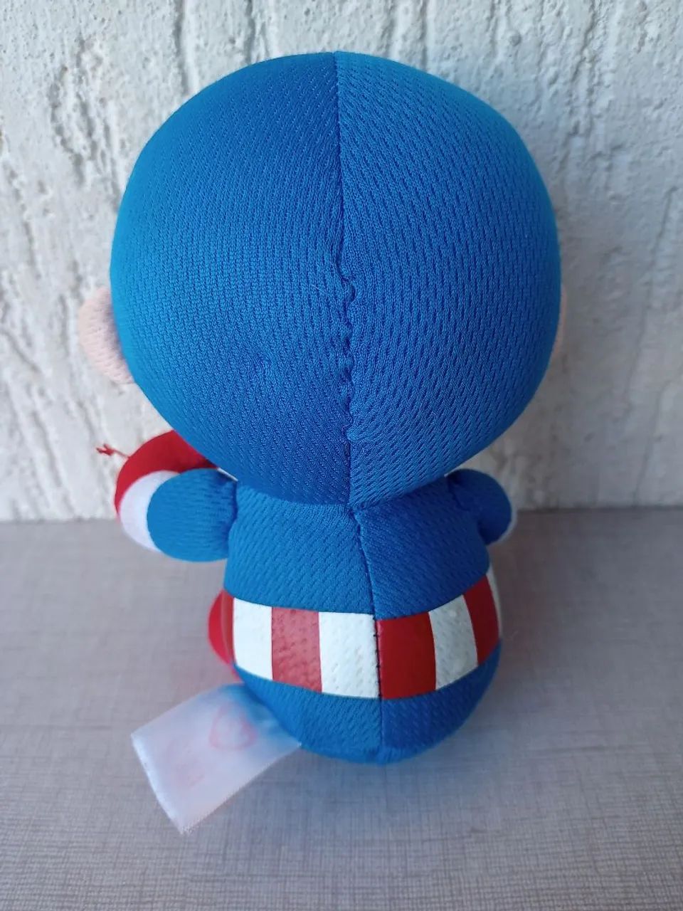 Boneco de Pelúcia Capitão América 15 cm  - Foto 2