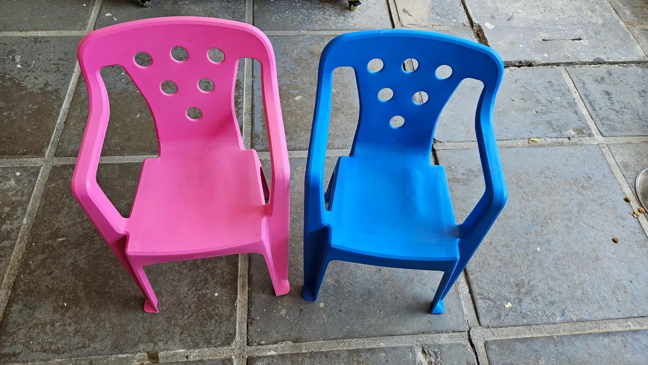 Cadeira de plástico infantil - Foto 3