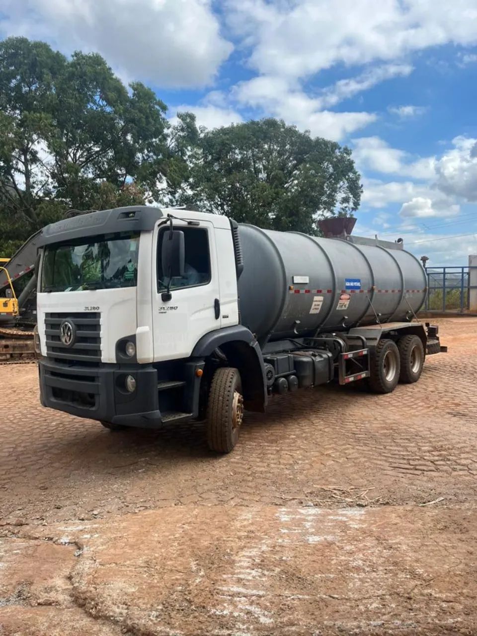 Vw 31.280 6x4 Pipa  - Foto 2