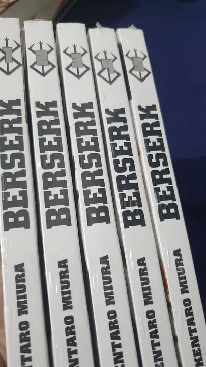 BERSERK, Vol 1,2,3,4,5 - Novos lacrados - Foto 3
