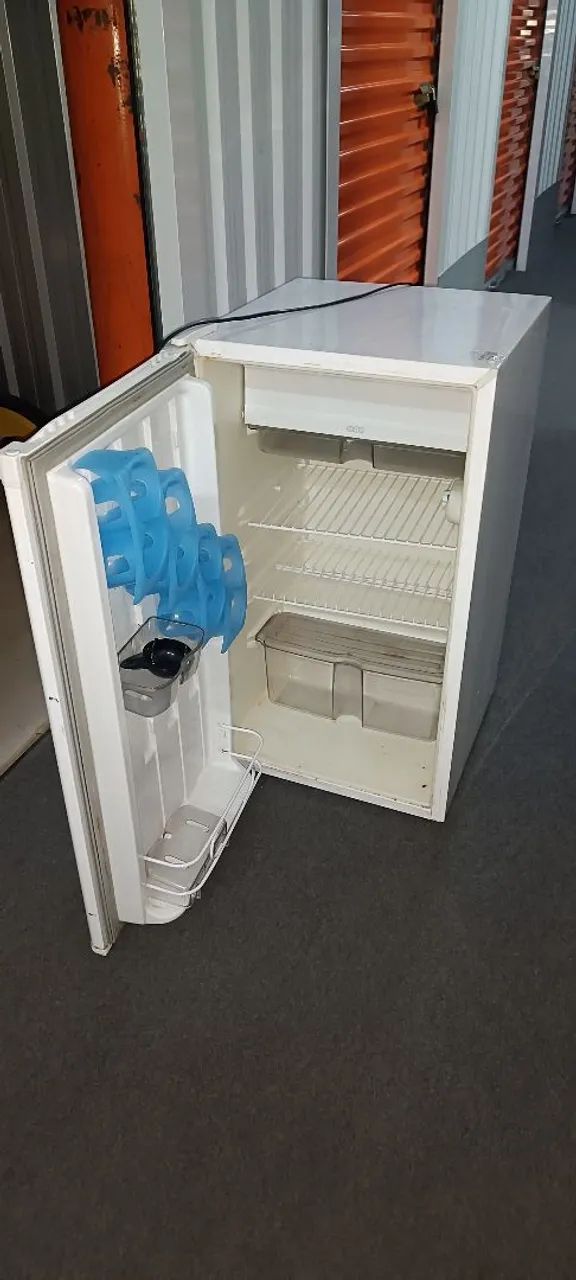 Frigobar Cônsul Compacto 120 - Branco - 220w - Foto 2