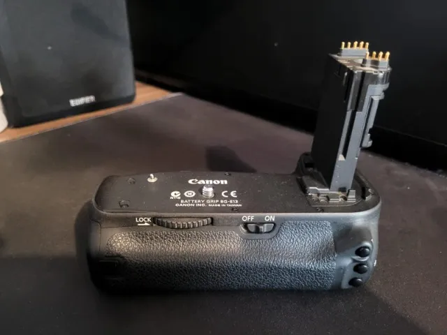 Grip CANON BG-E13