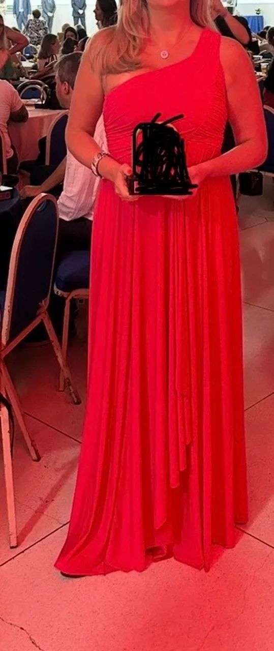 Vestido longo coral