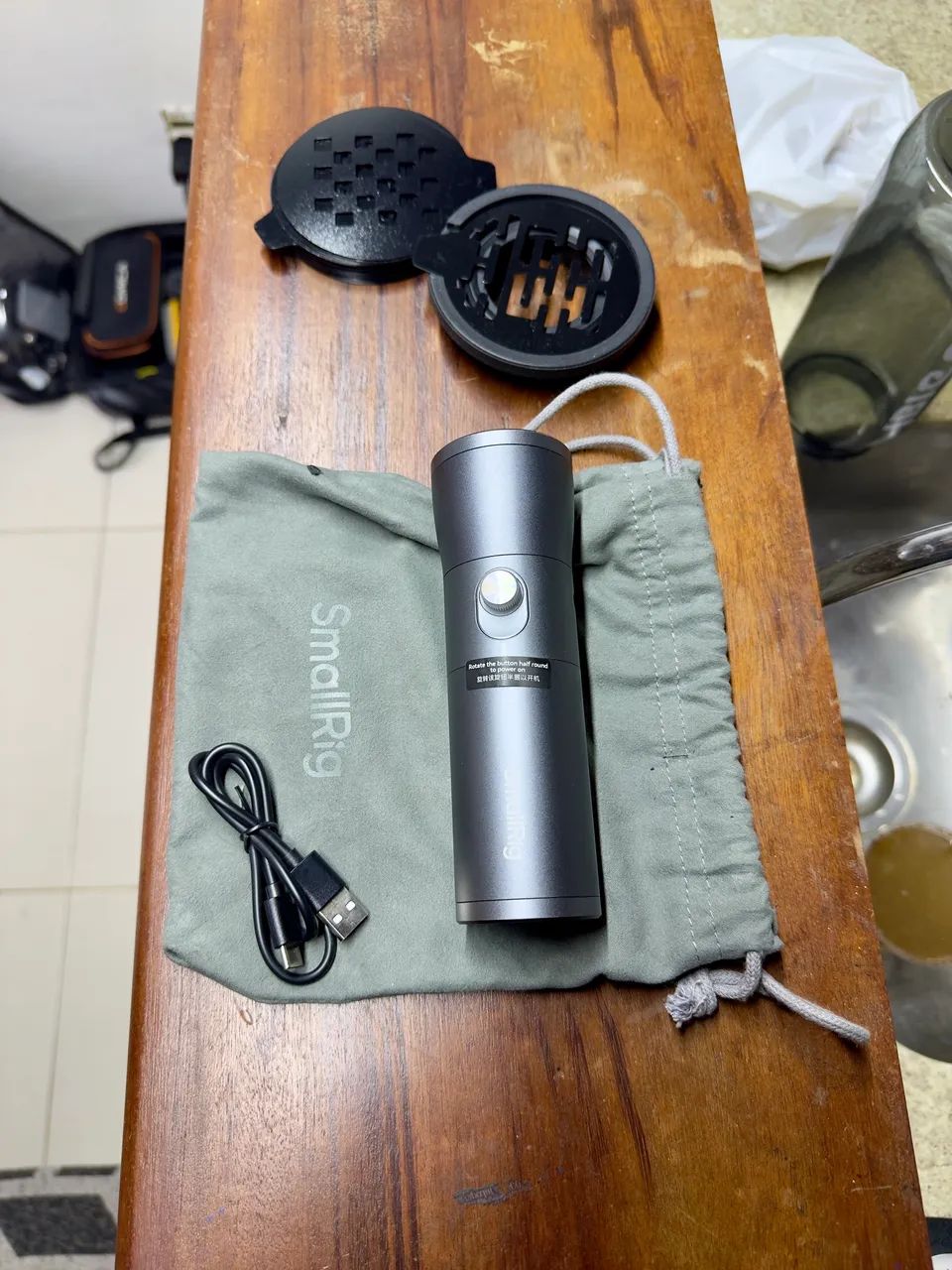 SmallRig RF 10C Luz de Vídeo Portátil com Foco LED - Foto 4