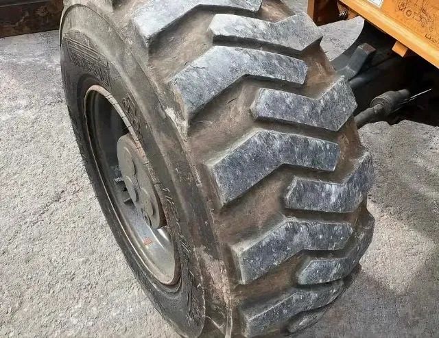 Retroescavadeira case 580n ano 2016 - Foto 3