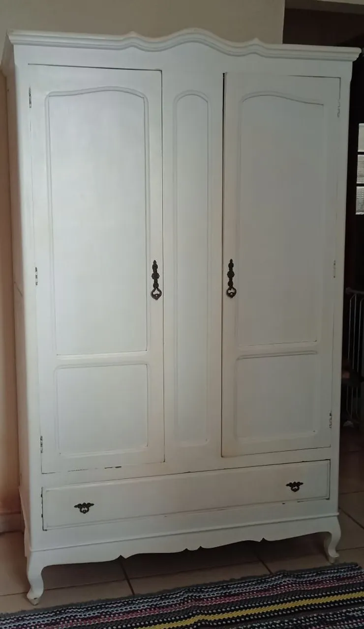 Guarda-Roupa Clássico Madeira