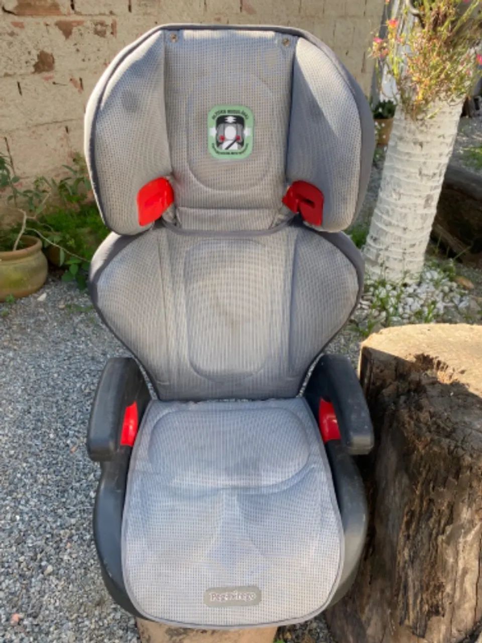Vendo cadeirinha de segurança de 15 a 36 k