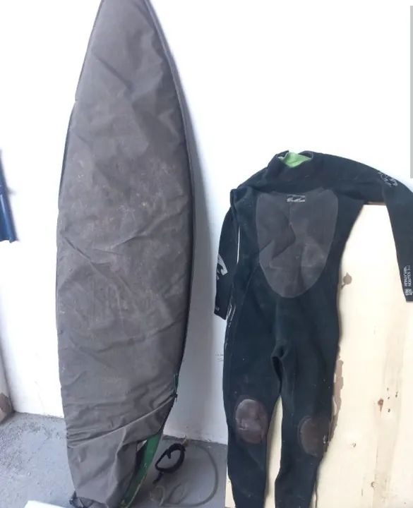 Prancha de Surf + roupa de borracha - Foto 4