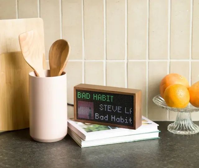 Tidbyt Display Inteligente Retro (Centenas de apps disponíveis)