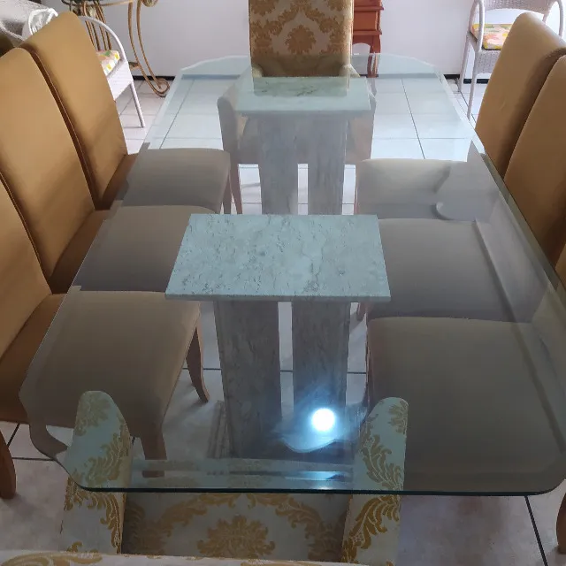 Mesa de Jantar 8 Lugares - Vidro Bisotê e Mármore Travertino
