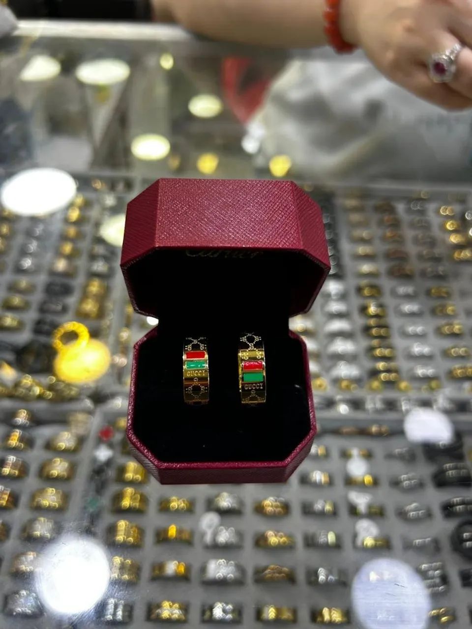 Anel Aliança gucci 12 milésimos de ouro 18k  - Foto 3