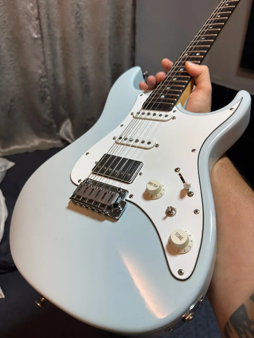 Guitarra Tagima stella
