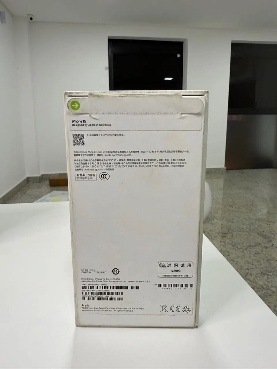 Caixa usada do iPhone 15 - 128GB - Verde  - Foto 2