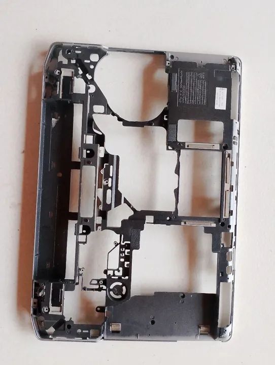 Base Inferior Dell Latitude 6430