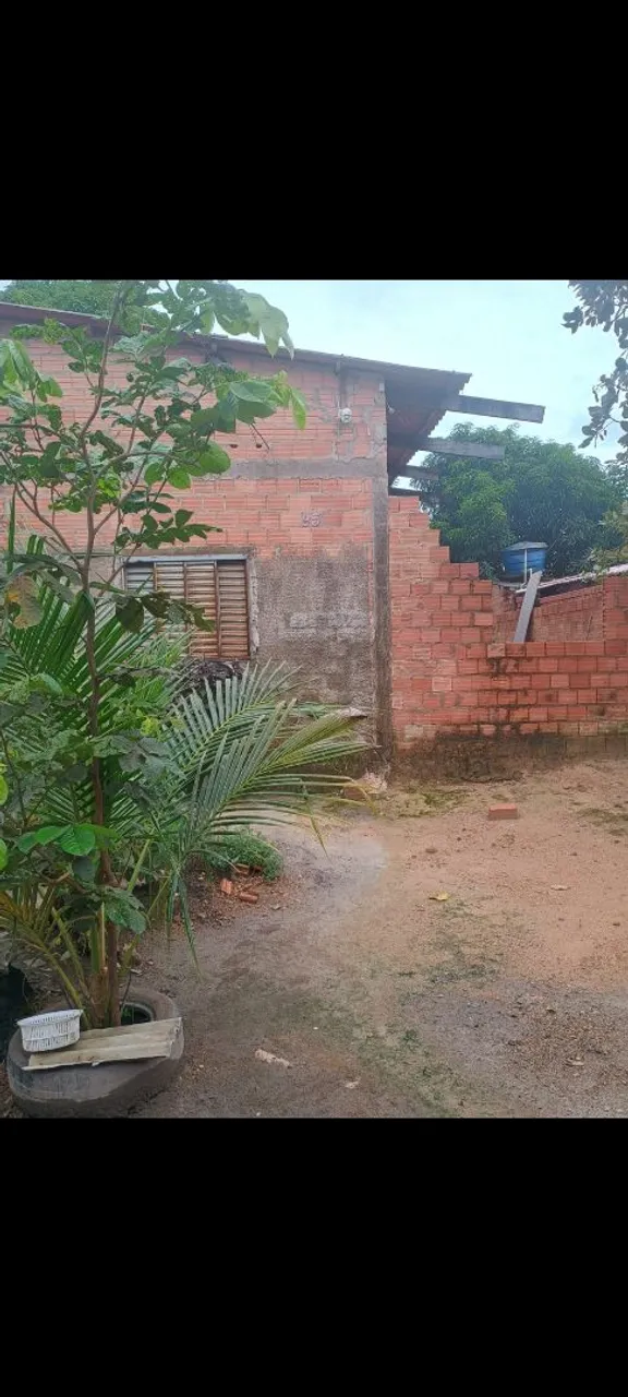 Vendo uma casa no Bairro Três Marias