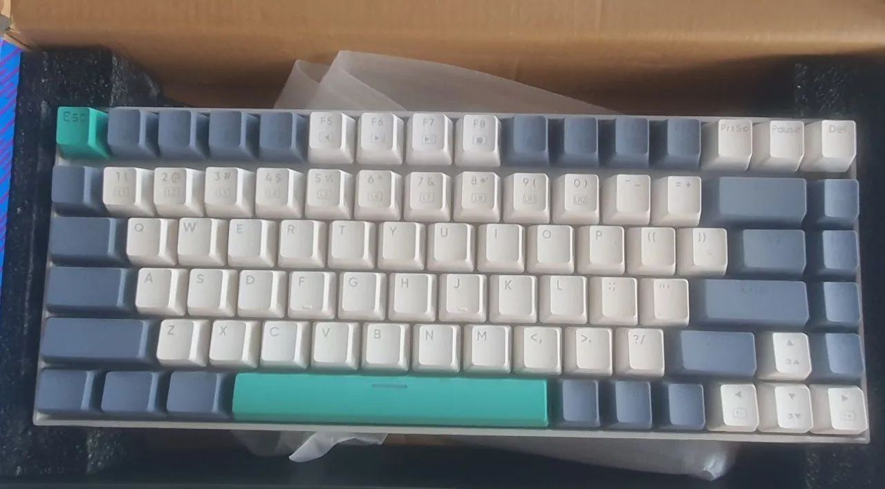Selling Mechanical Keyboard64363332281090120