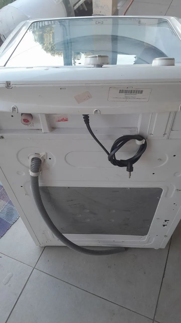 Vendo 01 máquina Electrolux 16kg funcionando todas as funções entrego sem taxa  - Foto 5