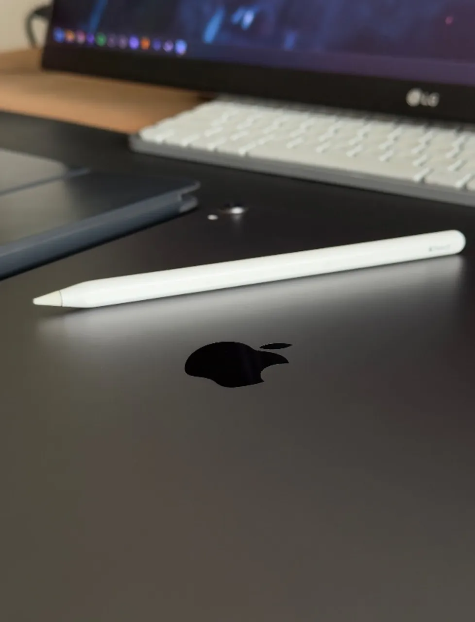 Apple pencil付きiPad Proシルバー 本体 ipad pro com apple pencil