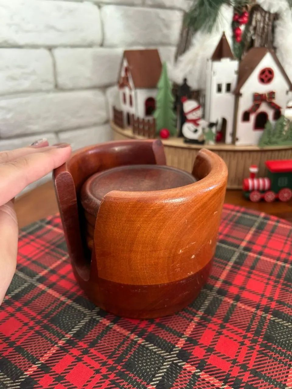 Porta Copos em Madeira de Lei com 5 unidades - Foto 3