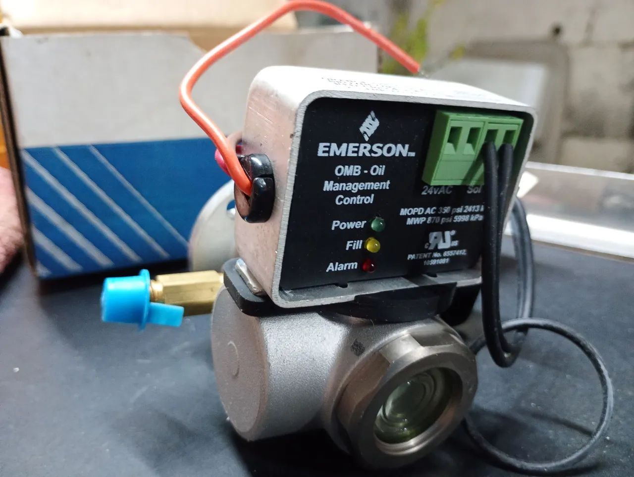 Boia eletrônica de nível de Óleo Emerson OMB - Novo