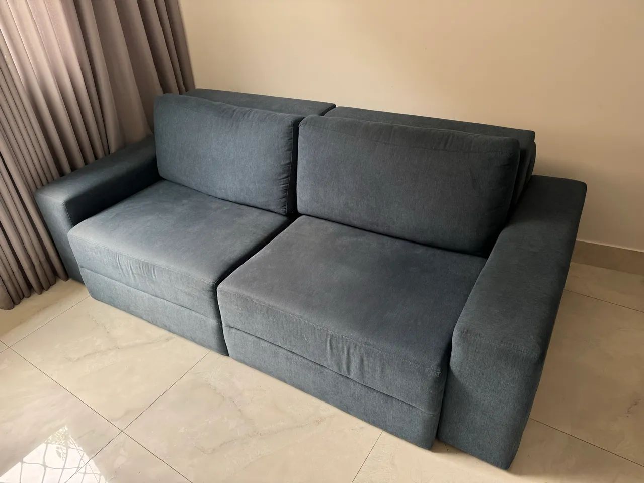 Sofá retrátil azul - conforto e estilo para sua sala