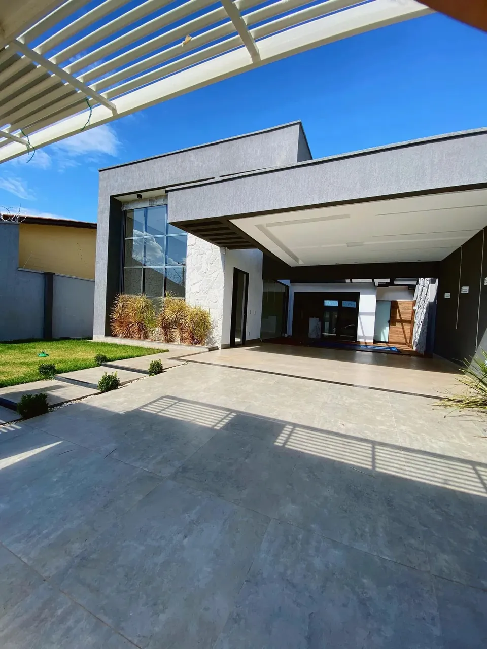 Casa Nova 4 Suítes Alto Padrão