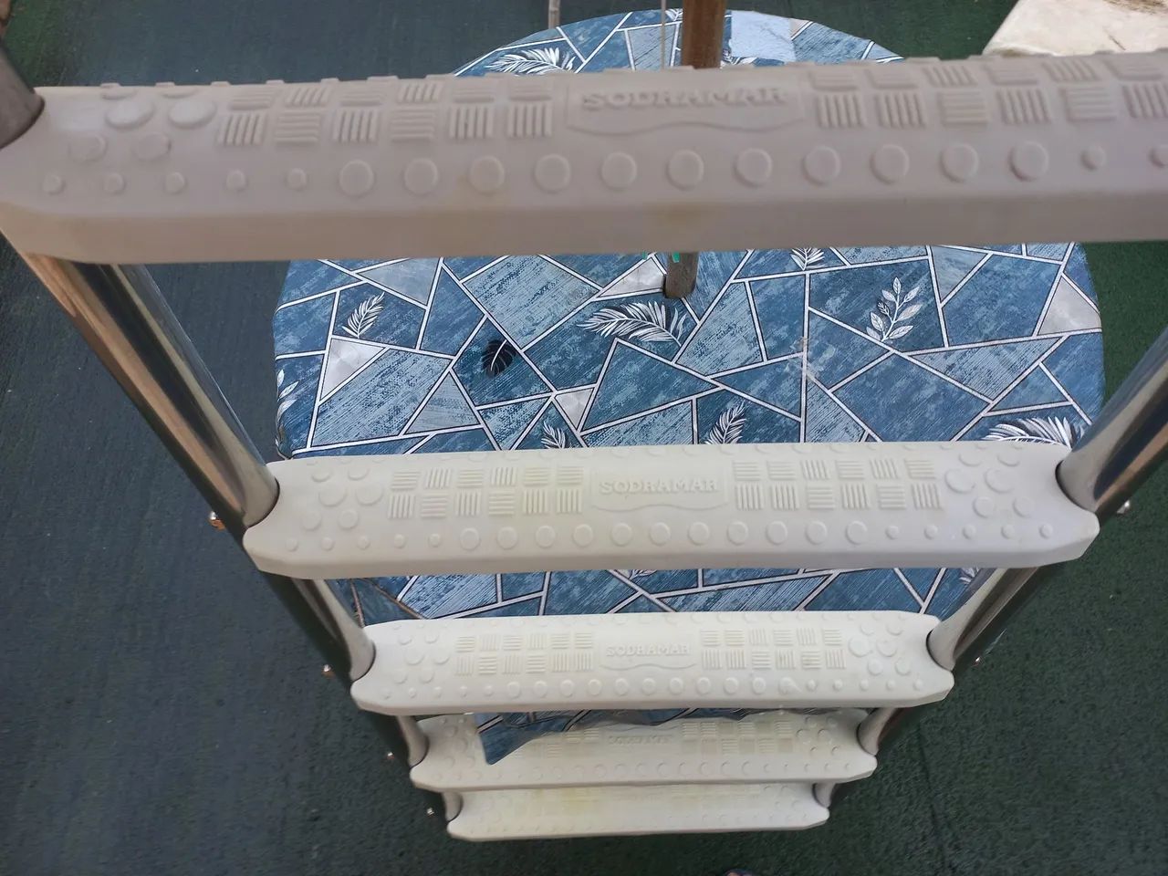 Escada para Piscina - Foto 2