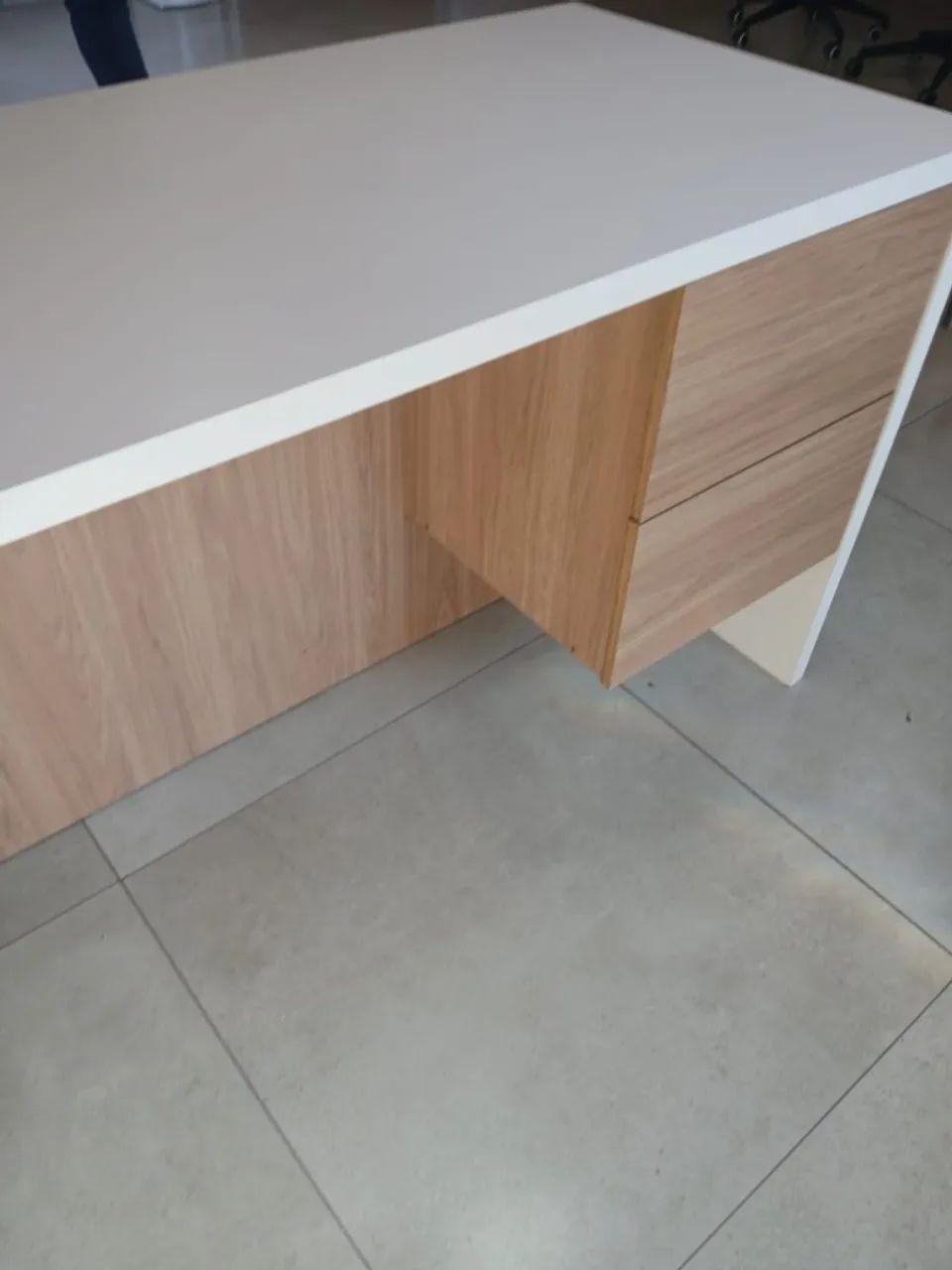 Mesa para escritório em MDF Premium Branca - Foto 3