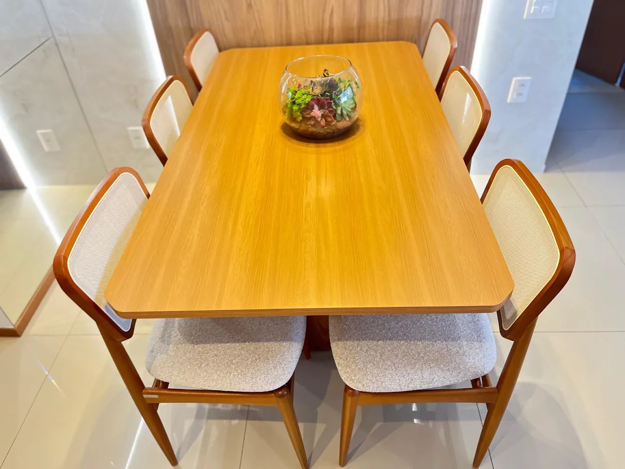 Mesa de madeira à pronta entrega - Foto 3