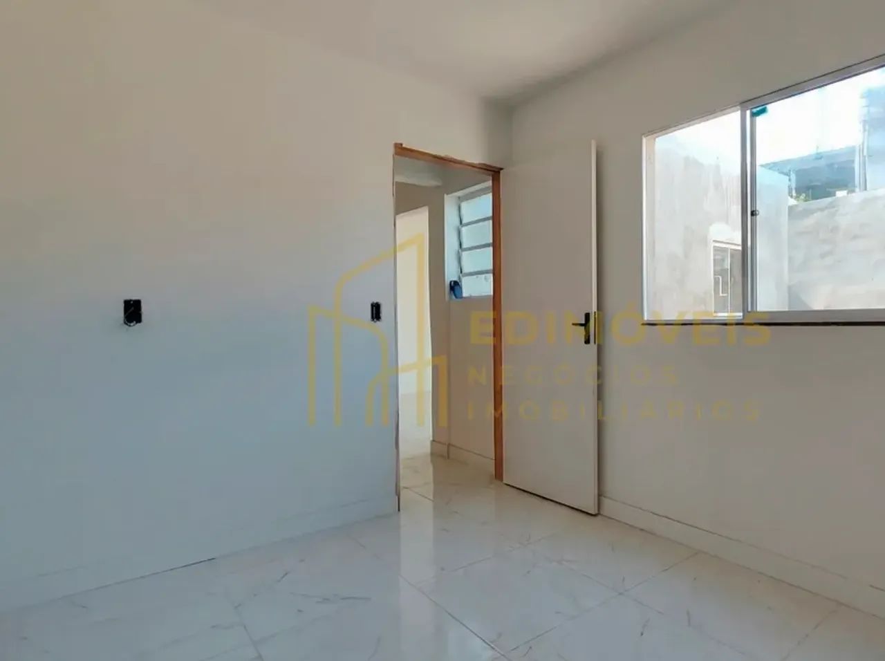 Casa com suíte em Jardim Marilândia: conforto e praticidade para você! - Foto 4