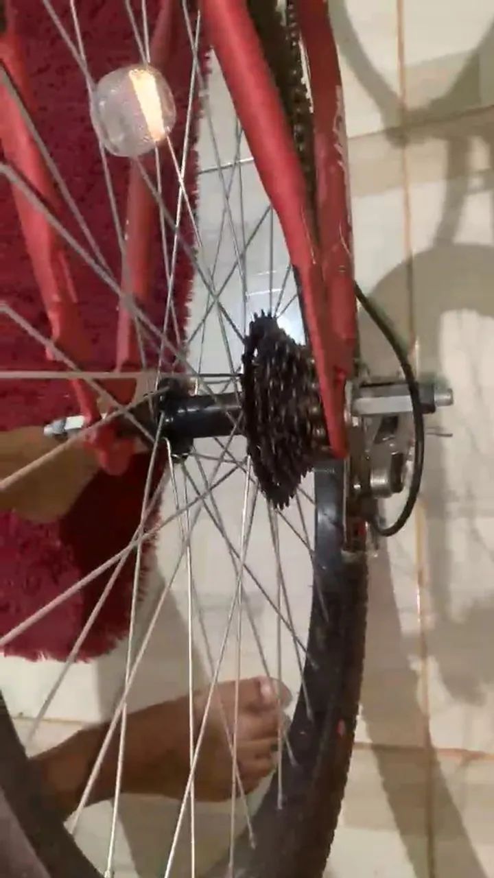 Bicleta aro 24 - Foto 2