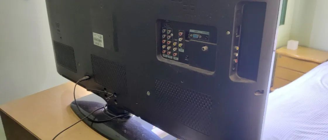 TV Philips com HDMI e Base Original - Funcionando Perfeitamente - Foto 3