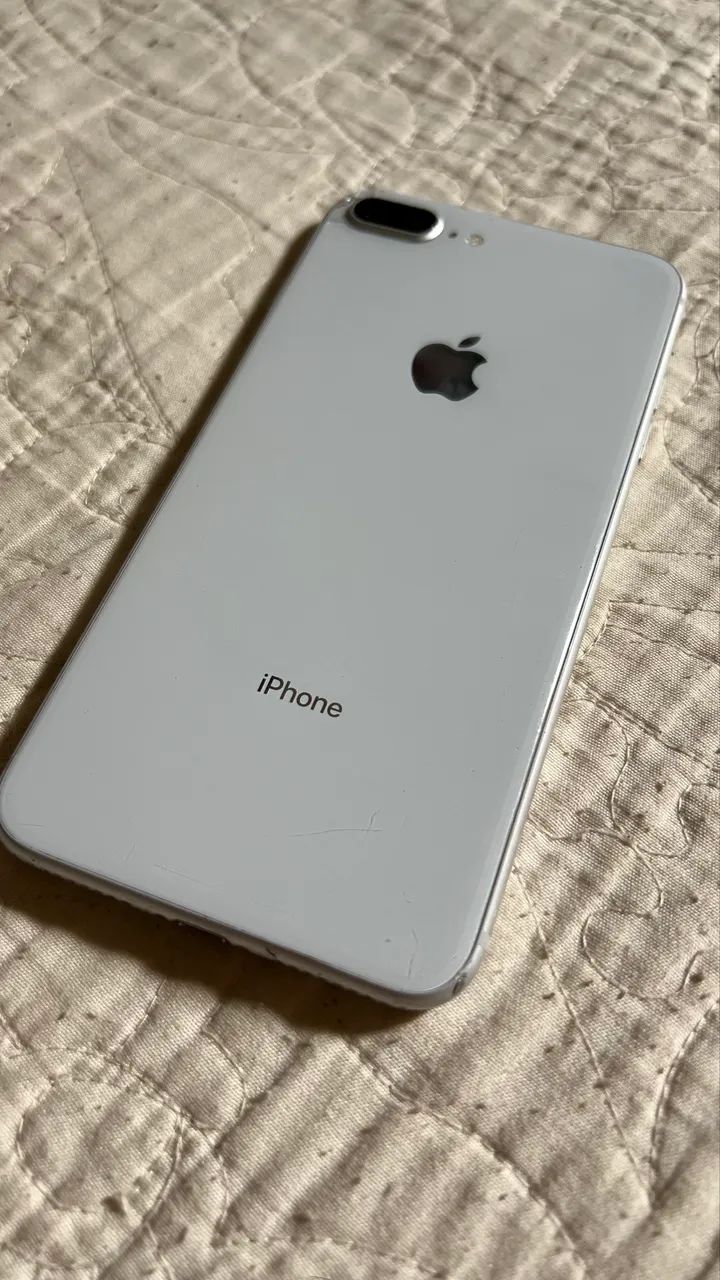 iPhone 8 Plus dou três meses de garantia - Celulares e Smartphones