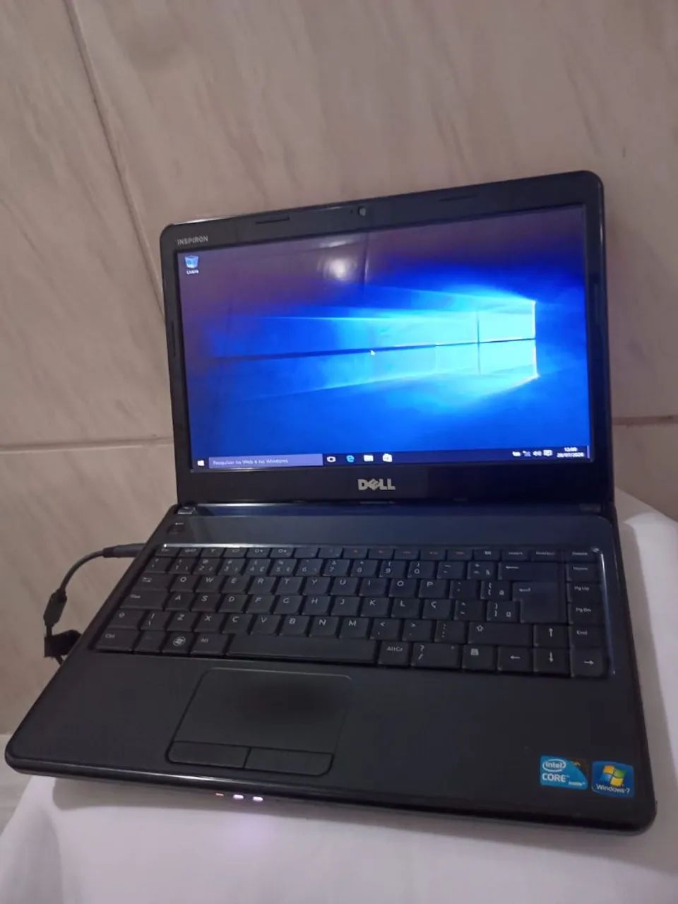 Notebook Dell i3 com 4gb de memória RAM 
