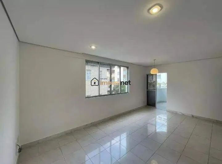 Apartamento 2 Quartos com Suíte, Varanda e 2 Vagas - Foto 5