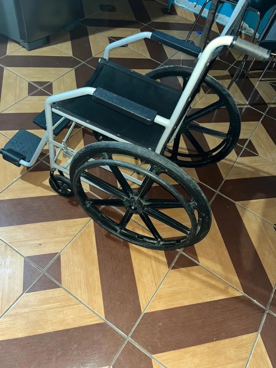 Cadeira de rodas  - Foto 3