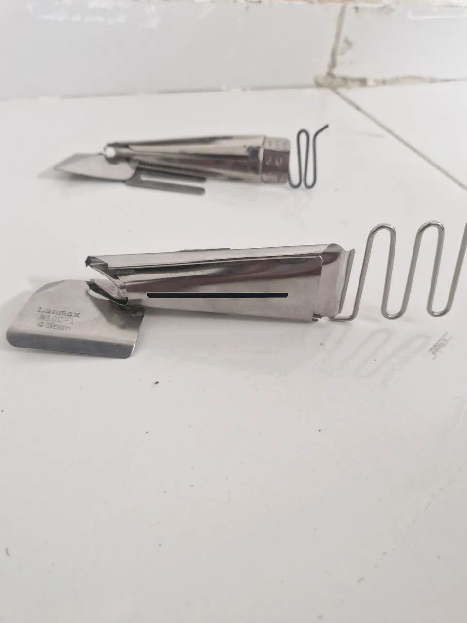 Aparelho de vies para máquina reta