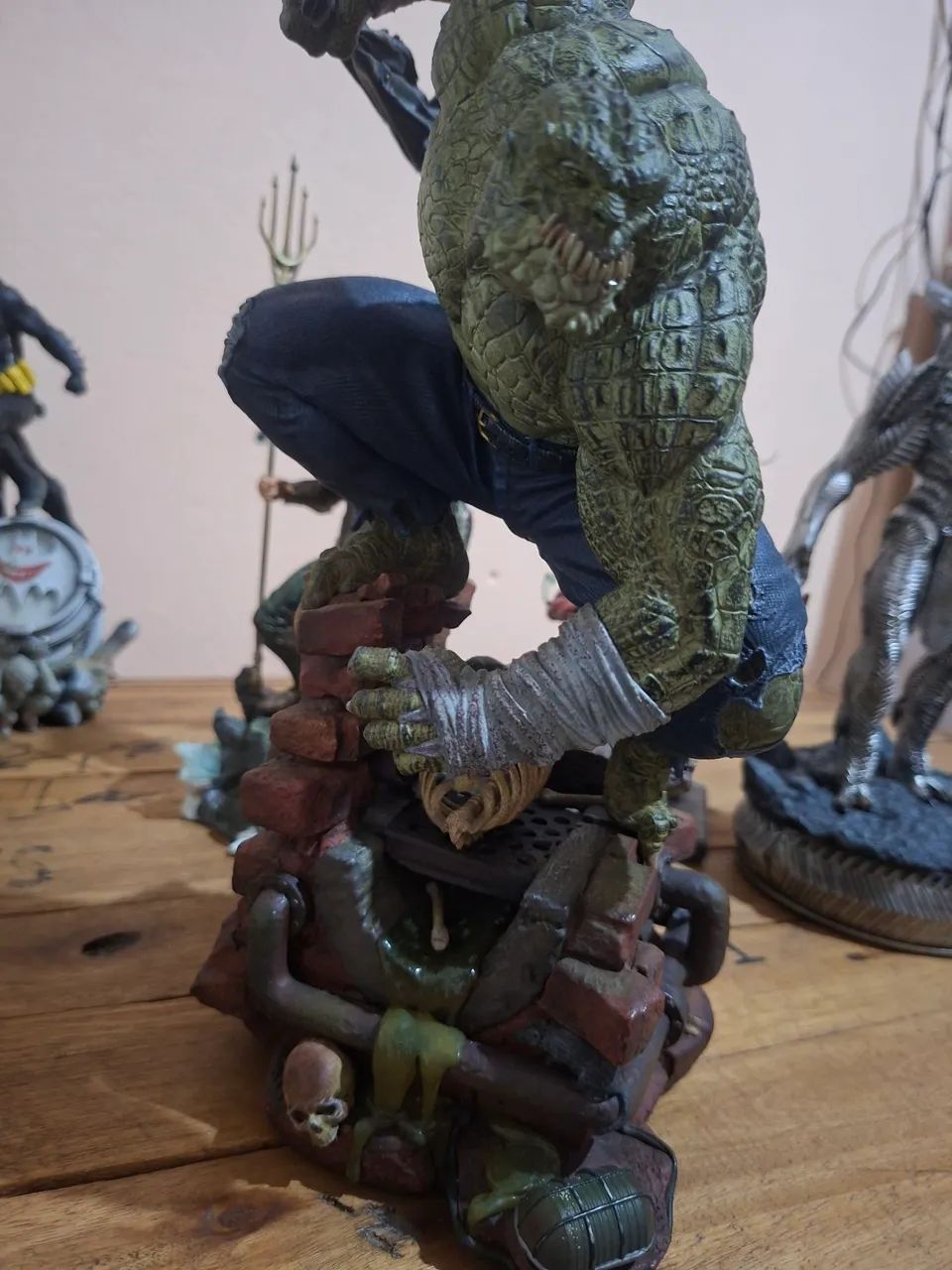 KILLER CROC Iron Studios 