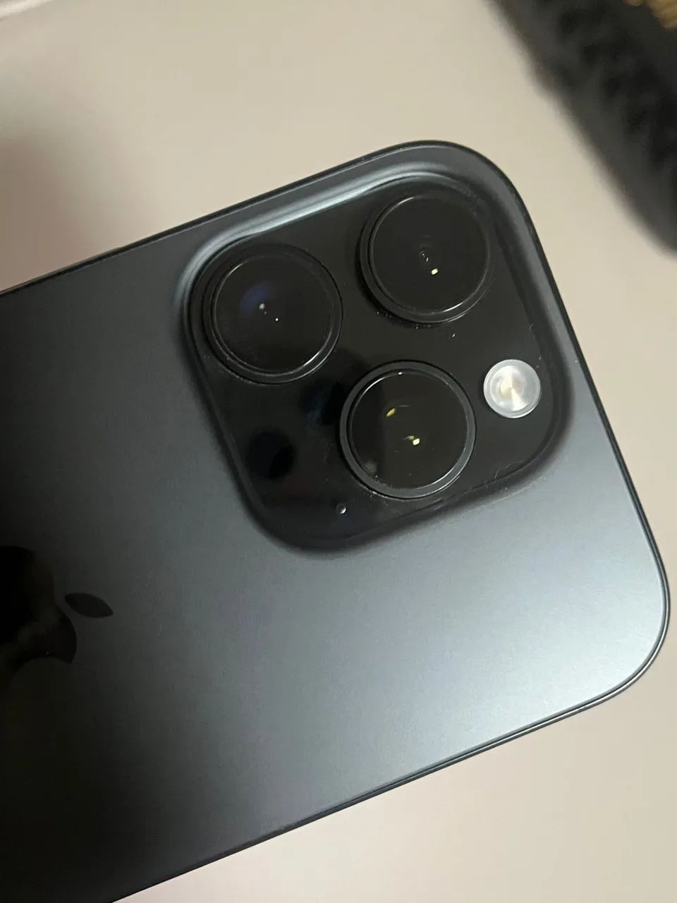 iPhone 16 pro + caixa capa e película 512 GB NOVO - Foto 3