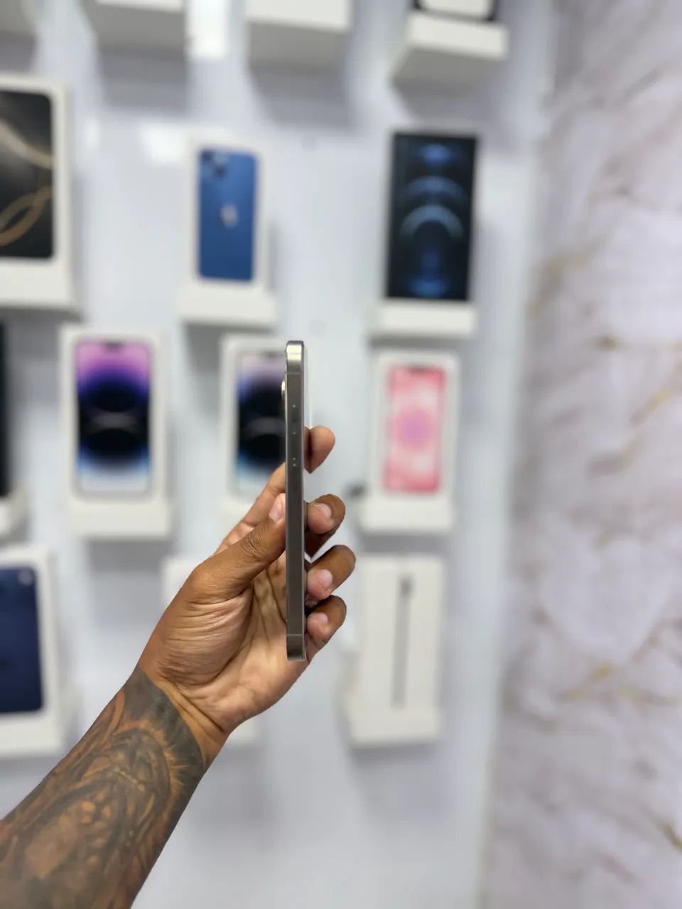 IPHONE 16 PRO 128GB NATURAL - Foto 3