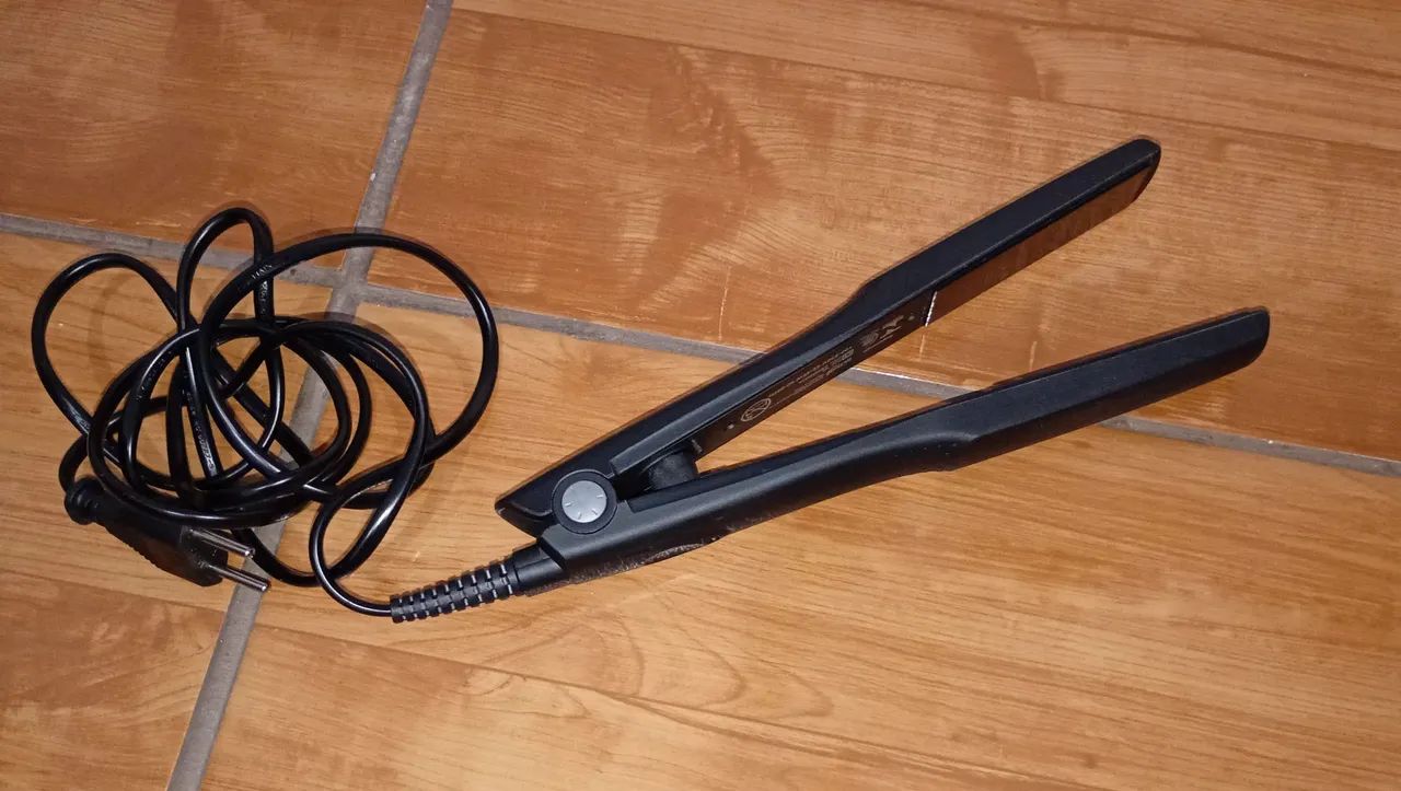 Vendo Prancha Taiff De Uso Profissional (NOVA) 
