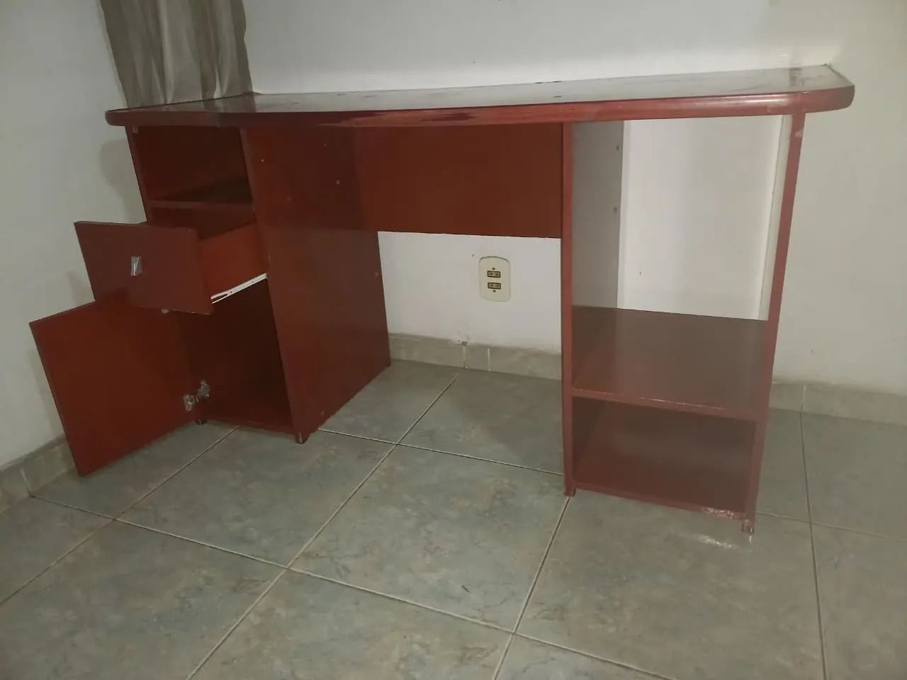 Escrivaninha  - Foto 3