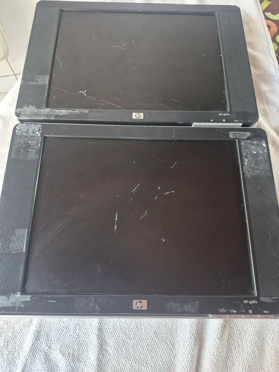 2 Monitores HP sem pé - por 100,00  - Foto 2