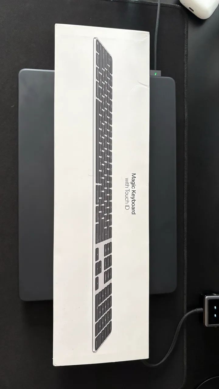 Mac mini（M2）+ Magic Keyboard & Trackpad Kit Mac Mini 16GB 256SSD | Magic Keyboard com TouchID | Magic