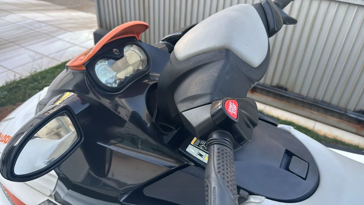 Jet SkI Sea Doo GTI 130 - Foto 4