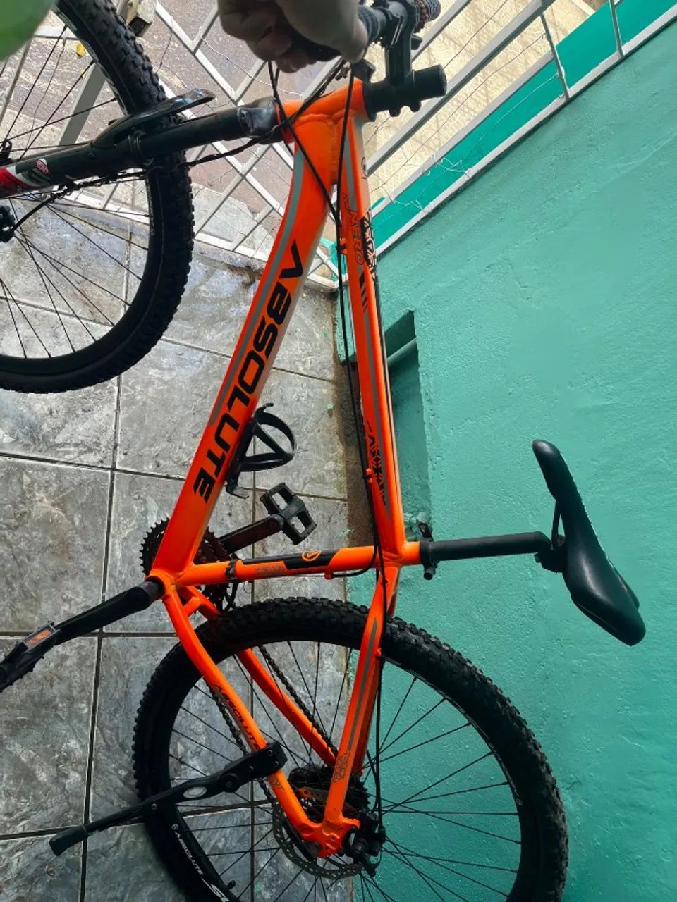 Bicicleta Absolute Aro 29 Freio a Disco - Muito Conservada - Foto 2