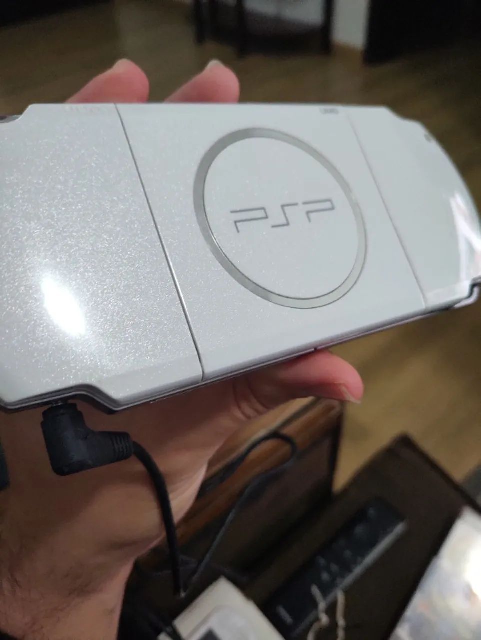 PSP 3001 Pearl White com caixa réplica (Sem Bateria) - Consoles de